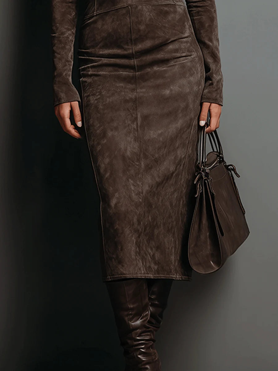 Lorène | Vestido Midi de Ante con Cuello Alto