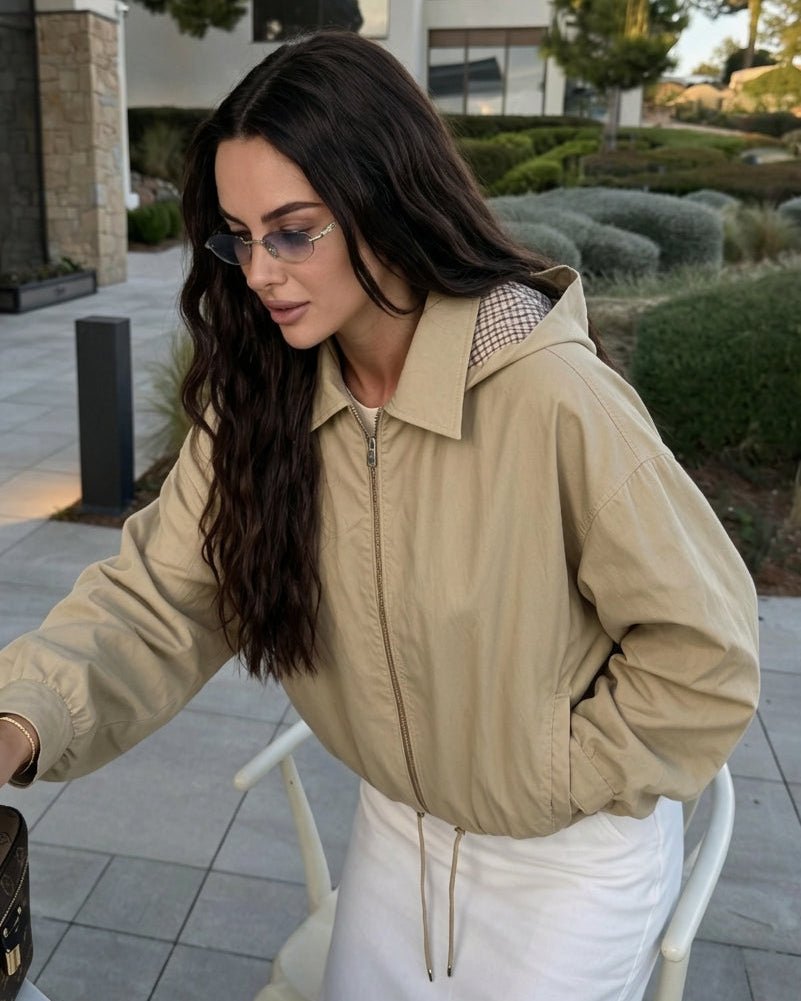 Ángela | Chaqueta Corta con Capucha y Cordón