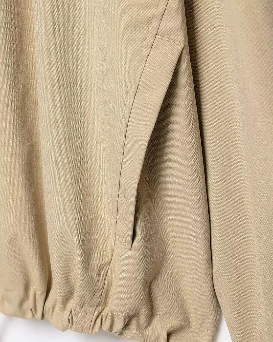 Ángela | Chaqueta Corta con Capucha y Cordón